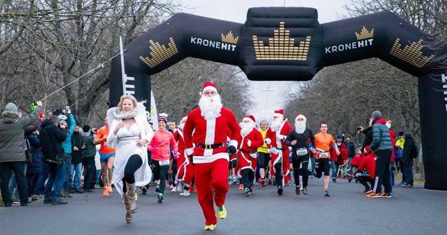 Läufer beim Start des Vienna Christmas Run