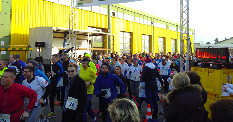 Läufer beim Start des Simmeringer Haide Dreikönigslaufs