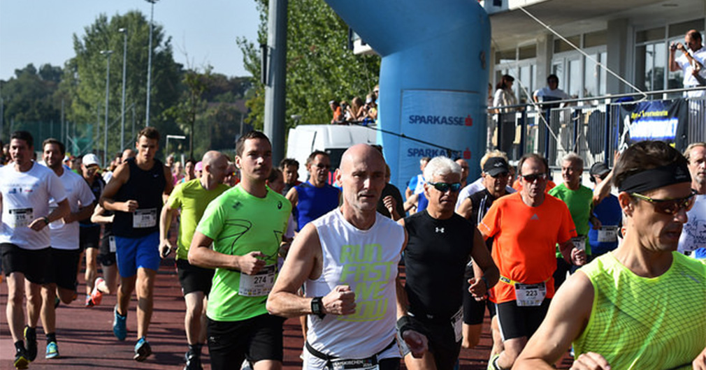 Läufer beim Start des Traiskirchen Run
